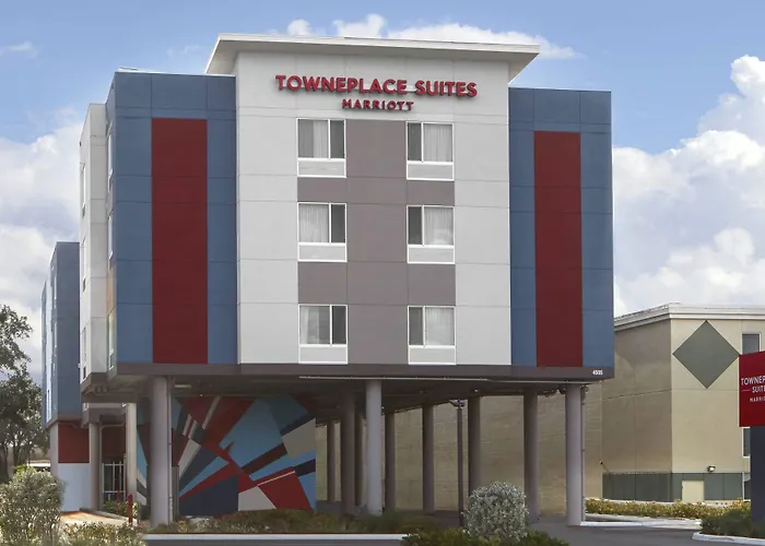 Towneplace Suites By Marriott Tampa South